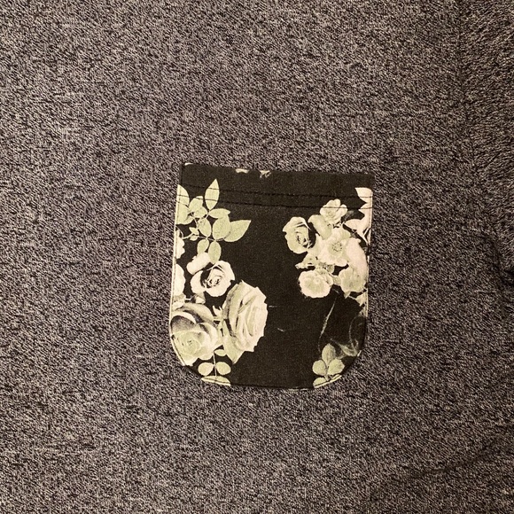 super dry pocket tee - Picture 2 of 2